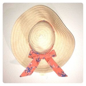 Simply sweet derby hat!